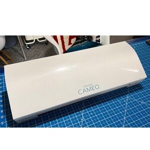 SILHOUETTE CAMEO 3 Die Cutting Machine for Arts and Crafts